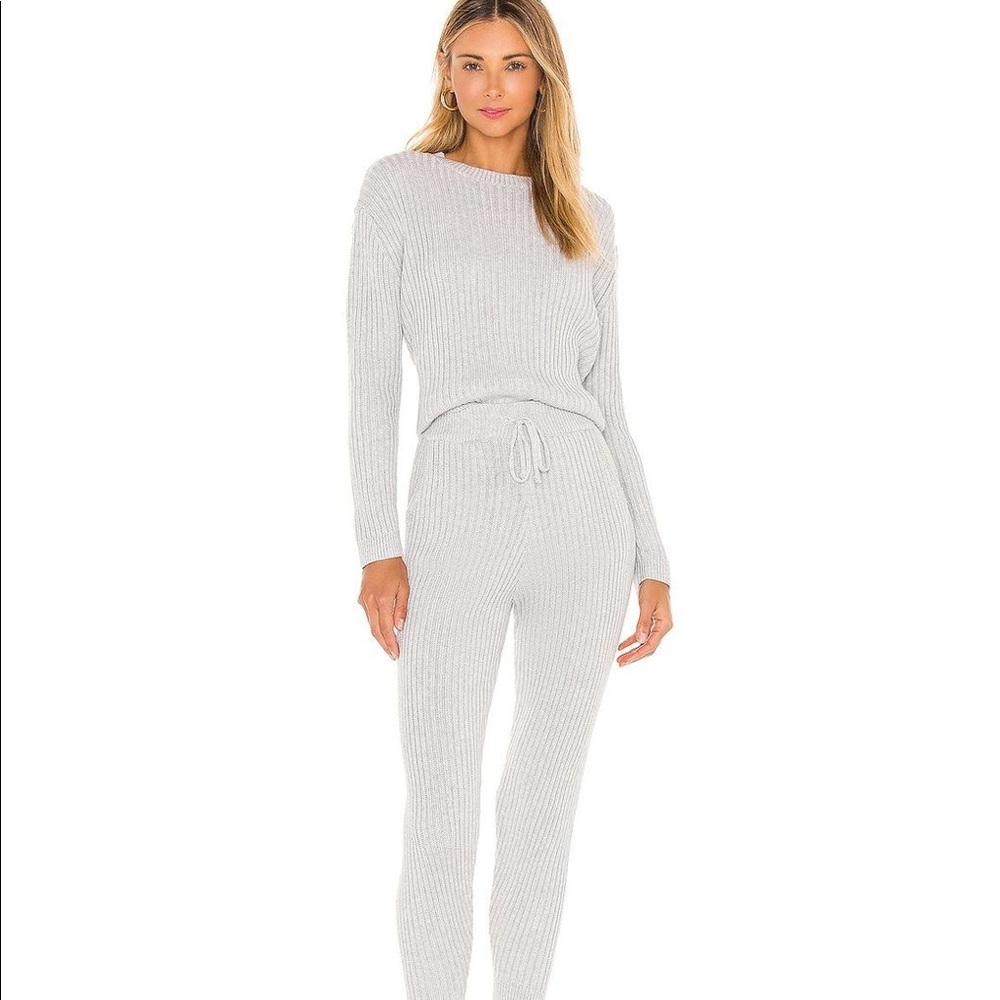 MAJORELLE Crew Sweater in Heather Grey Sz Medium